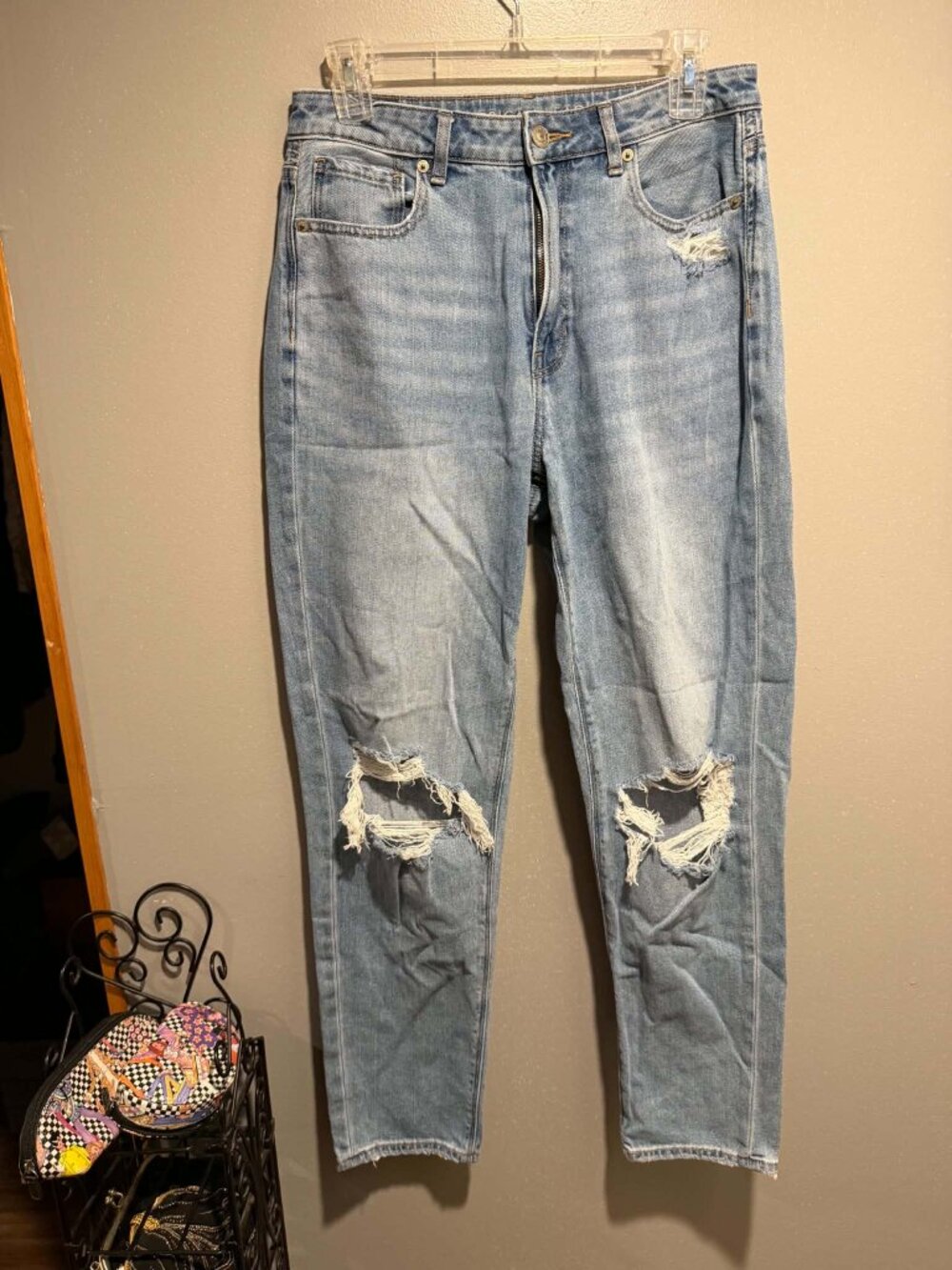 American Eagle Distressed Mom Jean Size 8 Long